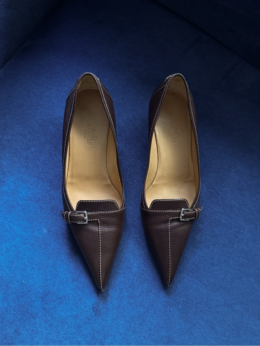 Rare Hermès Vintage "Julie" Mahogany Grained Leather Pumps Size 36